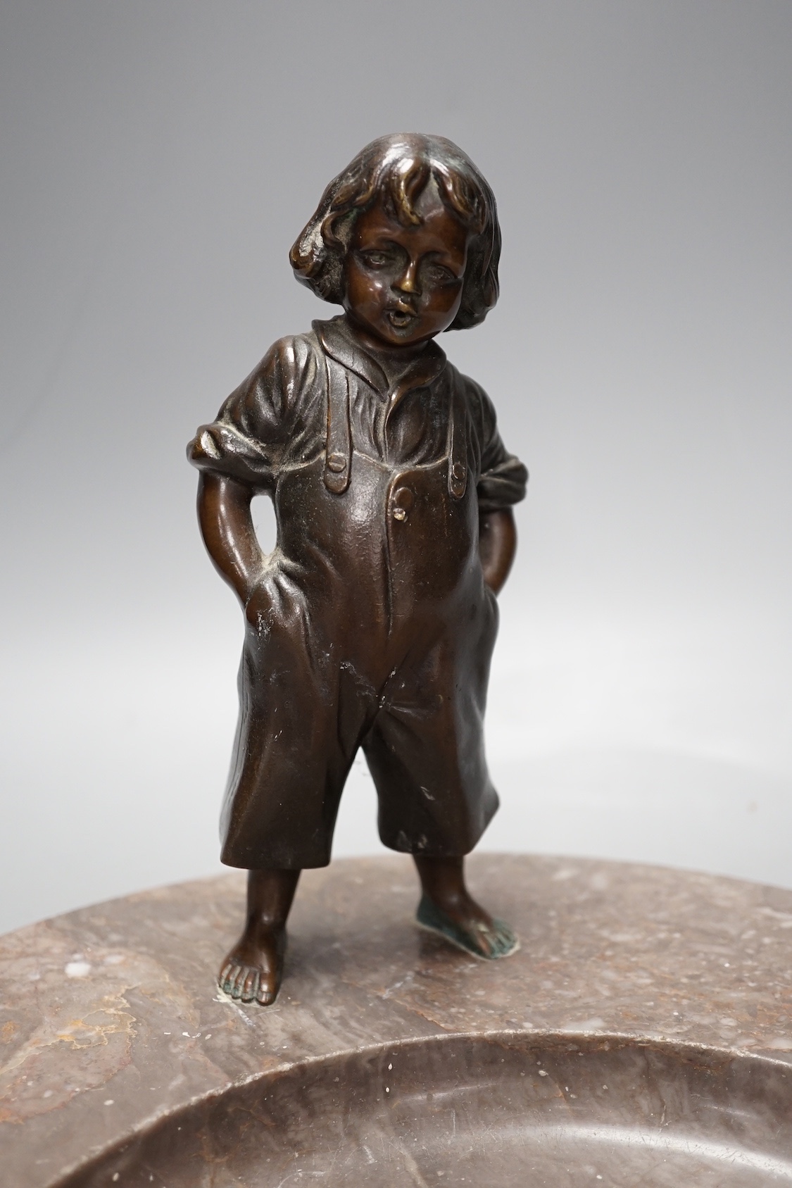 A 19th century bronze and marble figural dish, 29.5cm diameter